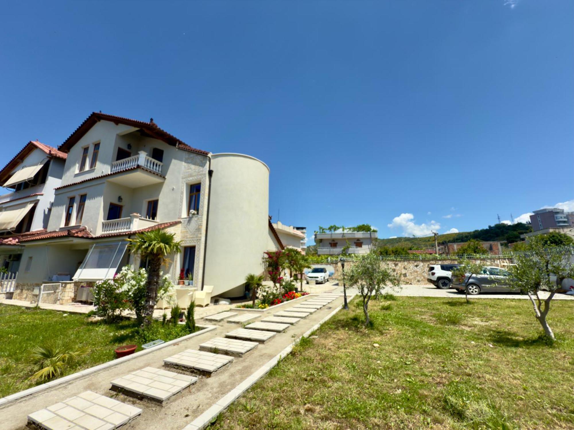 Villa Ida Apartments วญอเรอ ภายนอก รูปภาพ